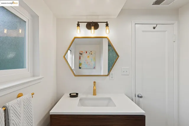 $928,000 | 1945 Bradhoff Avenue, San Leandro, CA 94577