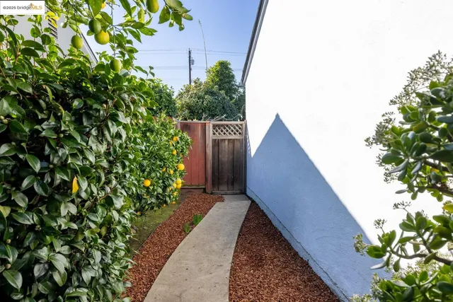 $928,000 | 1945 Bradhoff Avenue, San Leandro, CA 94577