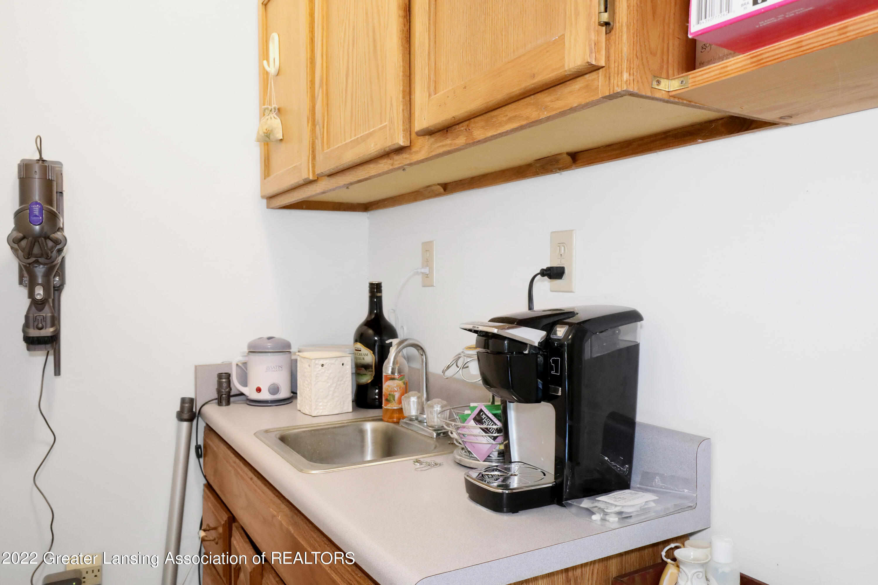 10011 Oneida Road Grand Ledge, MI 48837 - Photo 12 of 47 9I3A9541