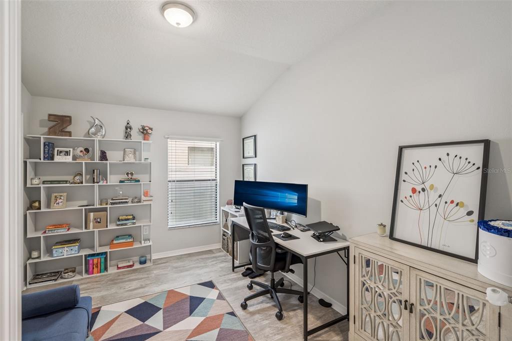 6601 Boulder Run Loop Wesley Chapel, FL 33545 - Photo 18 of 29