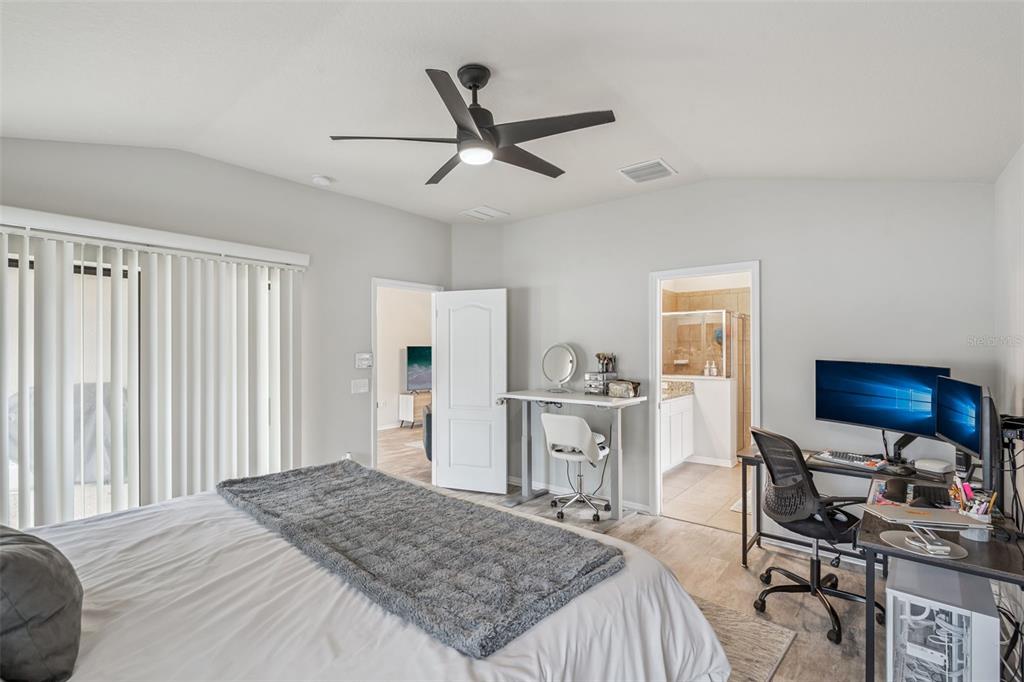 6601 Boulder Run Loop Wesley Chapel, FL 33545 - Photo 22 of 29