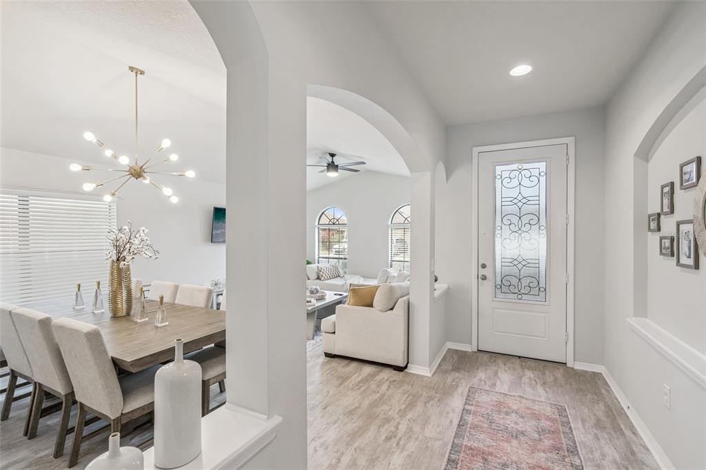 6601 Boulder Run Loop Wesley Chapel, FL 33545 - Photo 4 of 29