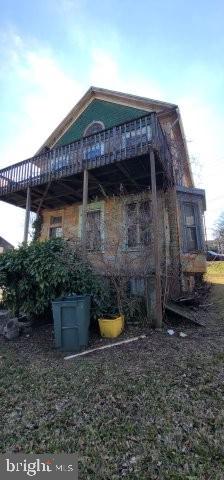 4616 Foote Street Northeast Washington, DC 20019 - Photo 9 of 25 a front view of a house with plants