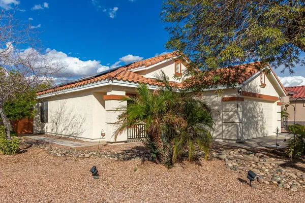 $2,150 | 13864 West Ironwood Street, Surprise, AZ 85374