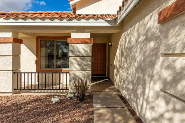 $2,150 | 13864 West Ironwood Street, Surprise, AZ 85374