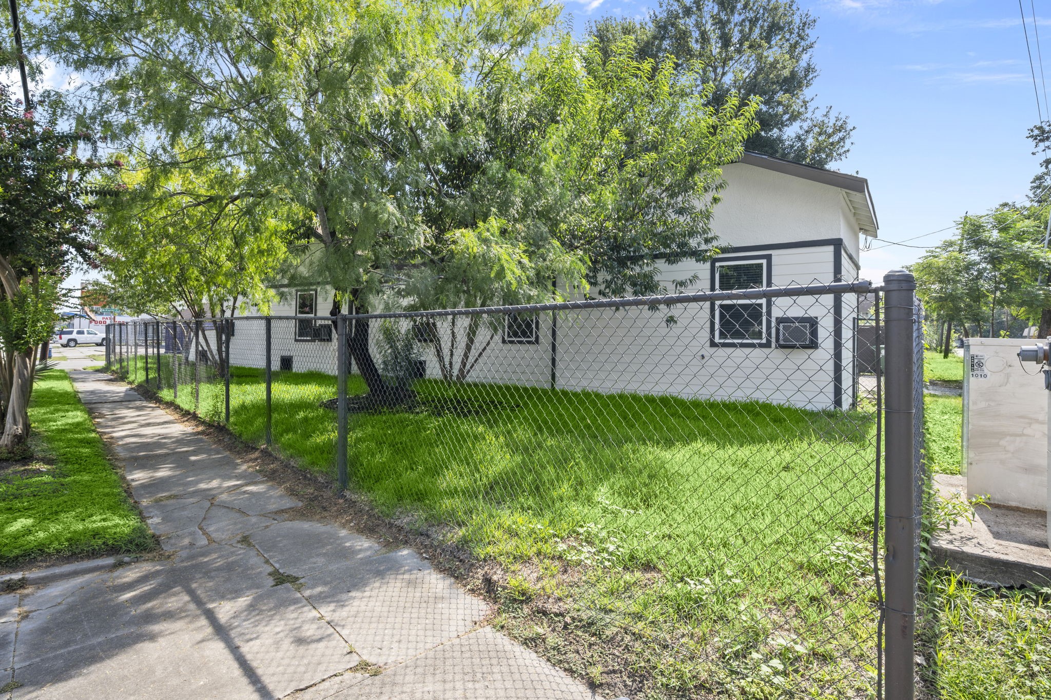 4902 McKinney Street Houston, TX 77023 - Photo 4 of 31 a view of a backyard with a garden and plants