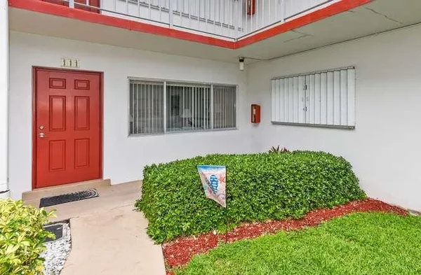$1,275 | 3362 Cynthia Lane, Unit 111, Lake Worth Beach, FL 33461