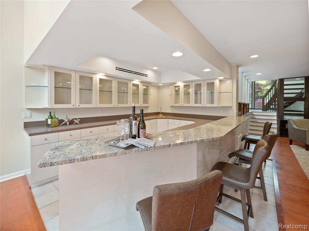 1125 Eton Cross Road Bloomfield Hills, MI 48304 - Photo 5 of 34