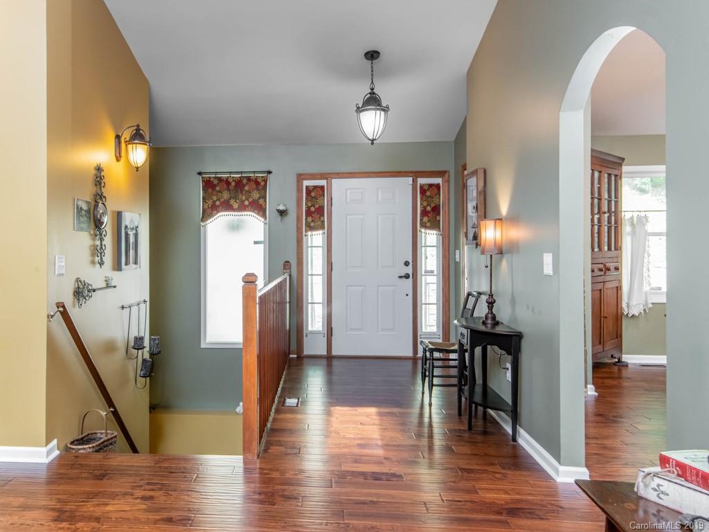 45 Springwood Drive Asheville, NC 28805 - Photo 2 of 36 Gallery Image 2