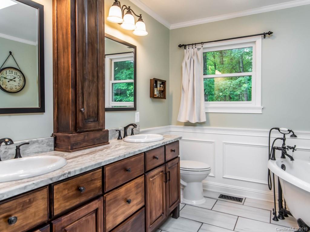 45 Springwood Drive Asheville, NC 28805 - Photo 13 of 36 Gallery Image 13