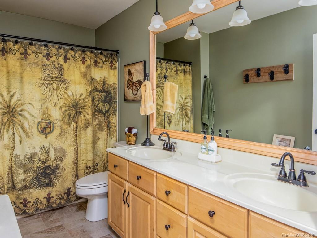45 Springwood Drive Asheville, NC 28805 - Photo 16 of 36 Gallery Image 16