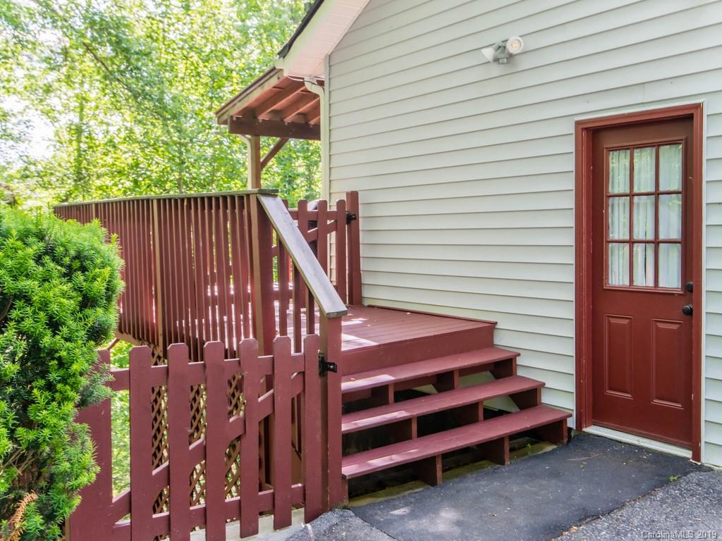 45 Springwood Drive Asheville, NC 28805 - Photo 35 of 36 Gallery Image 35