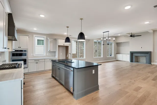 $720,000 | 2120 North Greenbrier Lks Boulevard North, Collierville, TN 38017