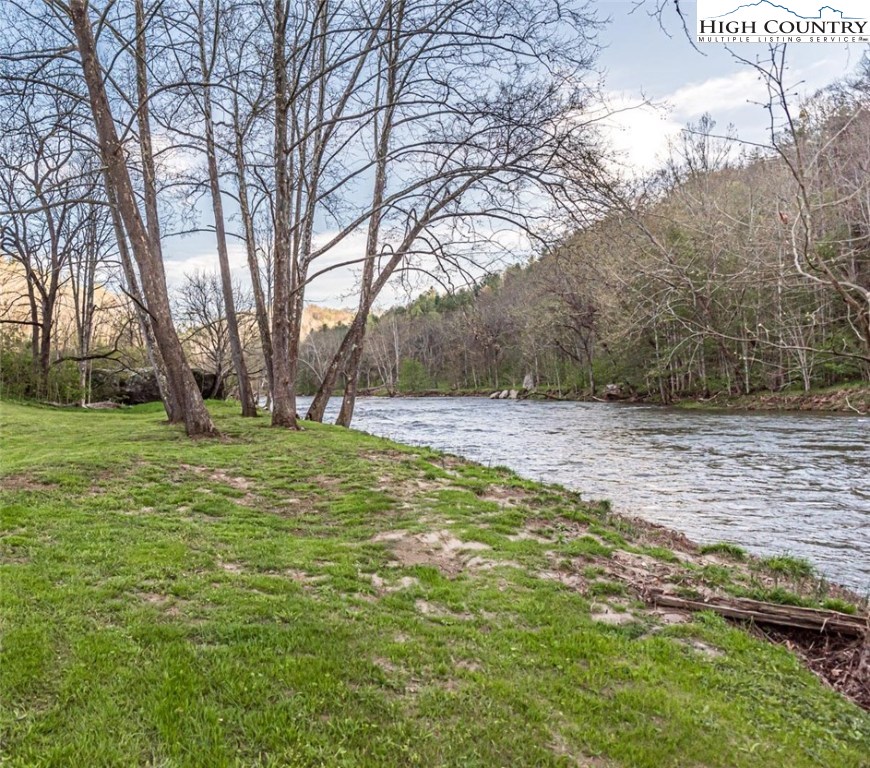 Fred Pugh Road Crumpler, NC 28617 - Photo 17 of 25 Gallery Image 17