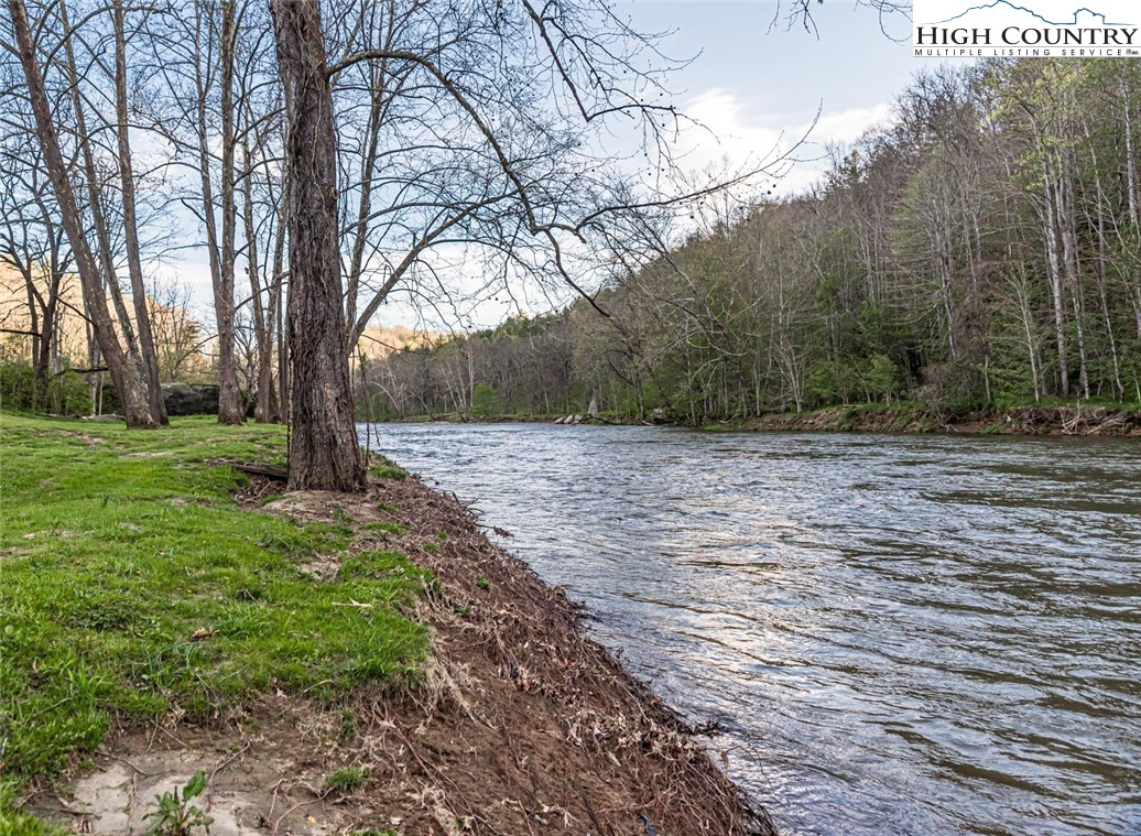 Fred Pugh Road Crumpler, NC 28617 - Photo 20 of 25 Gallery Image 20