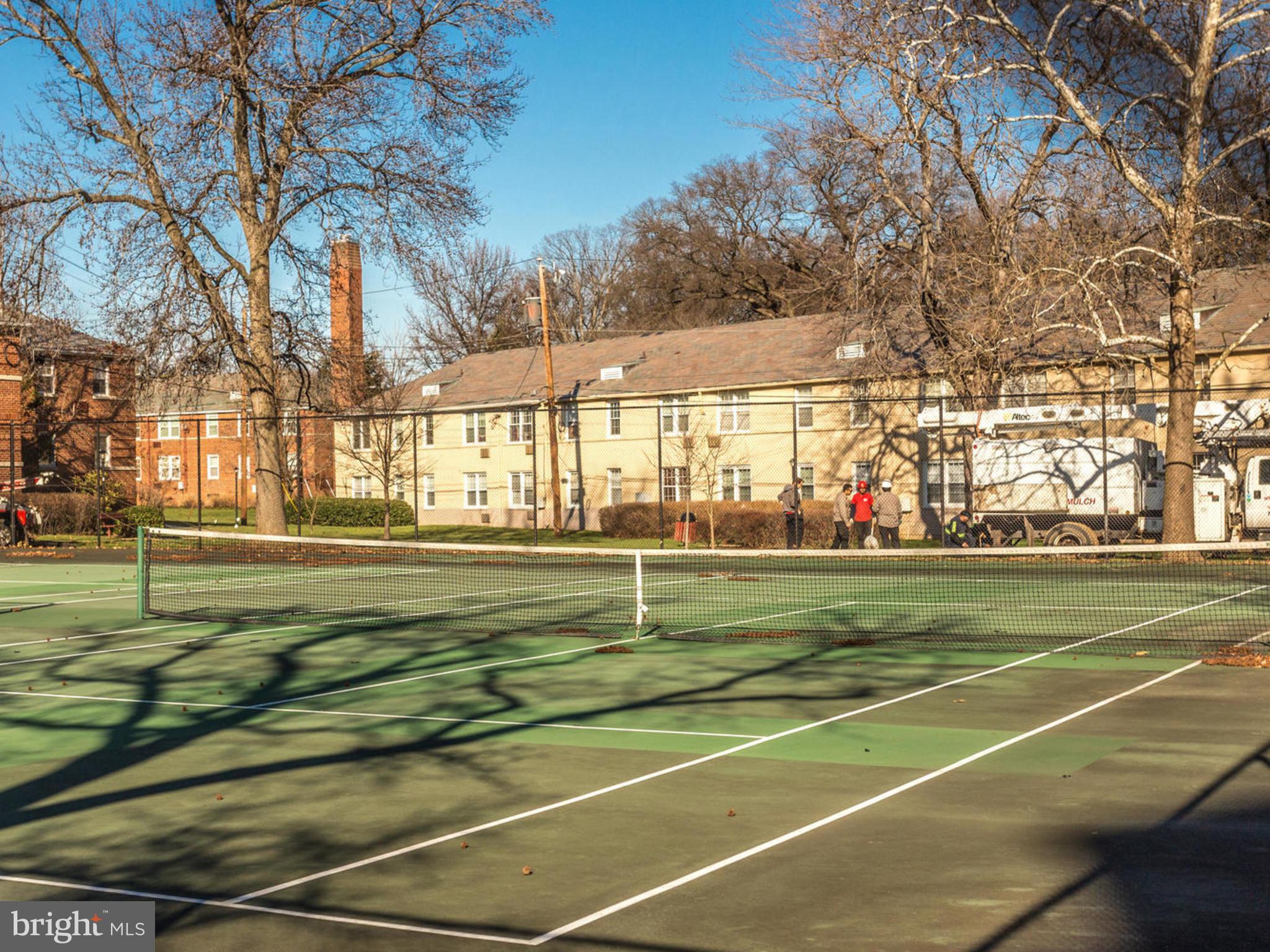 4312 2nd Road North, Unit 2 Arlington, VA 22203 - Photo 18 of 20 Community Tennis Courts