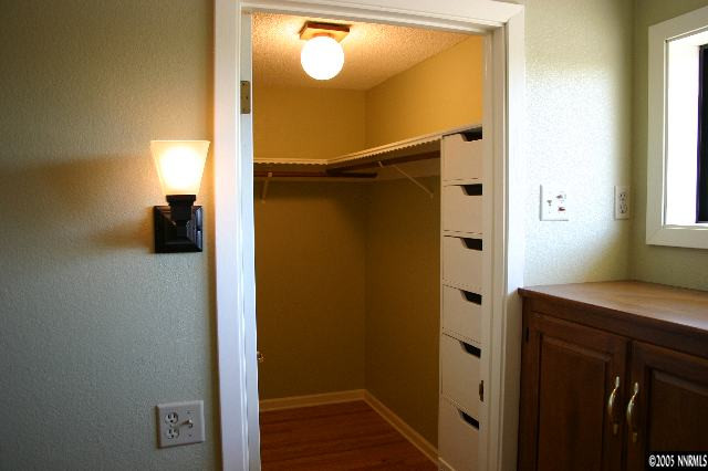 1535 Lillian Way Reno, NV 89509 - Photo 6 of 7 a bathroom with a shower and a mirror