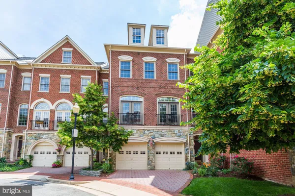 $5,500 | 5237 Bessley Place, Alexandria, VA 22304