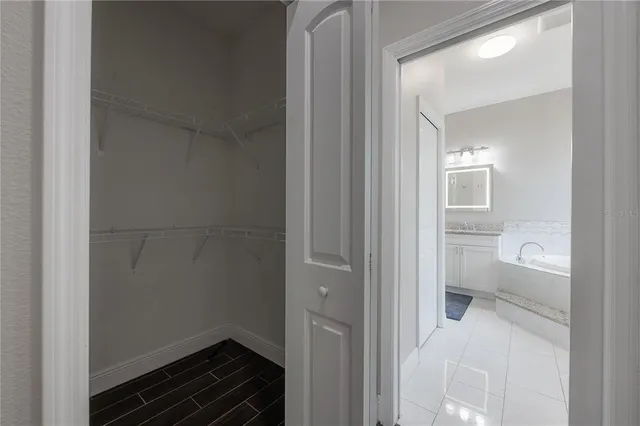 a bathroom with a toilet