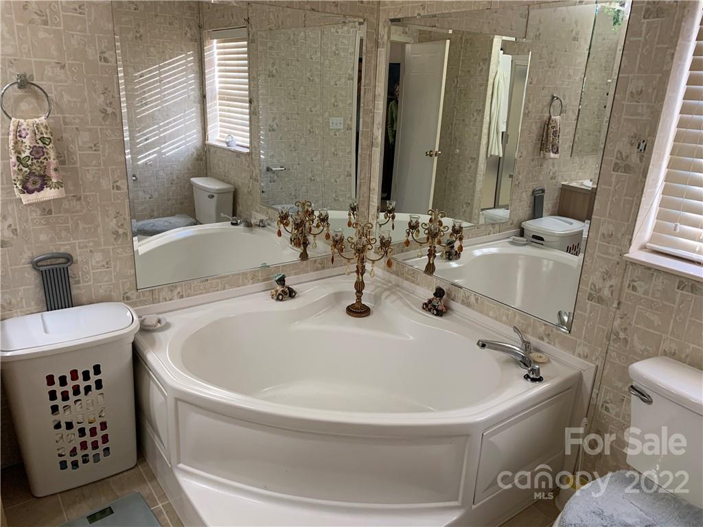 561 Bee Tree Road Swannanoa, NC 28778 - Photo 11 of 18 Gallery Image 11
