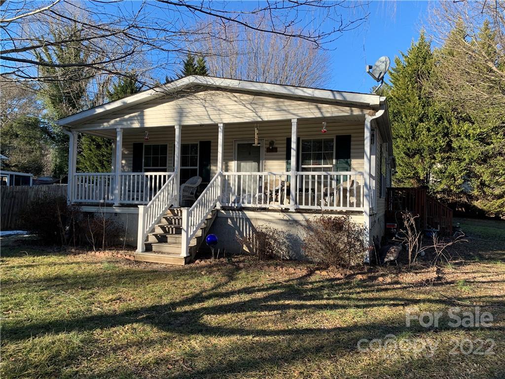 561 Bee Tree Road Swannanoa, NC 28778 - Photo 3 of 18 Gallery Image 3