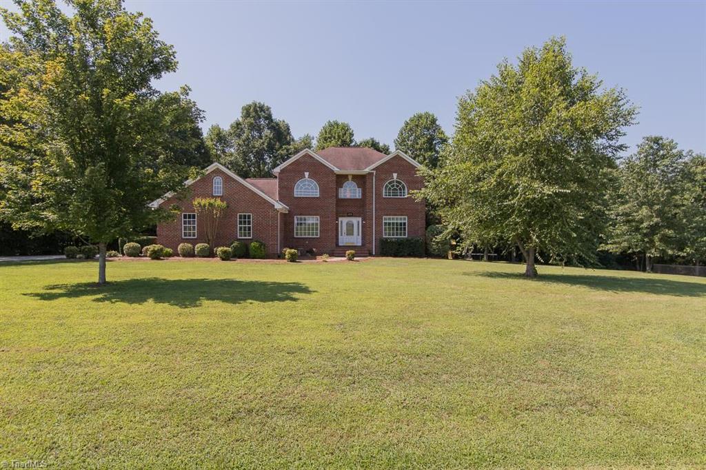 424 Laurel Ridge Lane Lexington, NC 27295 - Photo 1 of 26 Gallery Image 1