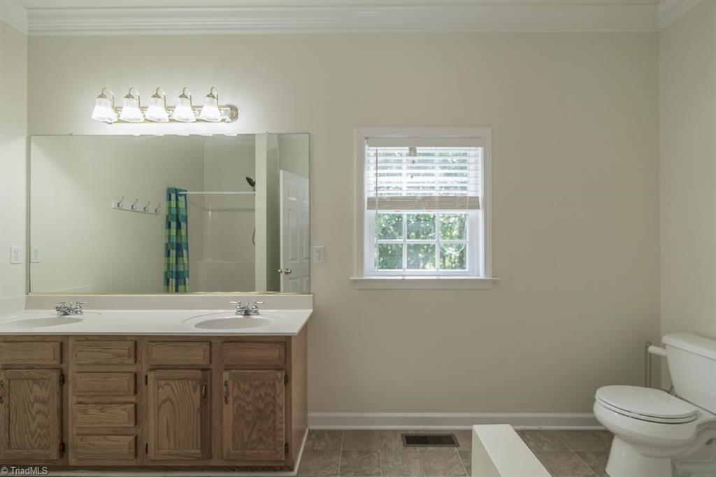 424 Laurel Ridge Lane Lexington, NC 27295 - Photo 14 of 26 Gallery Image 14