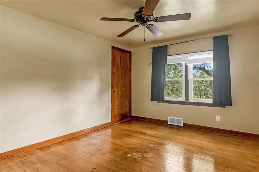 575 State Rte 908 Extension Tarentum, PA 15084 - Photo 13 of 32 an empty room with a window