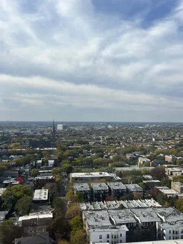 $2,700 | 1660 North LaSalle Drive, Unit 2812, Chicago, IL 60614