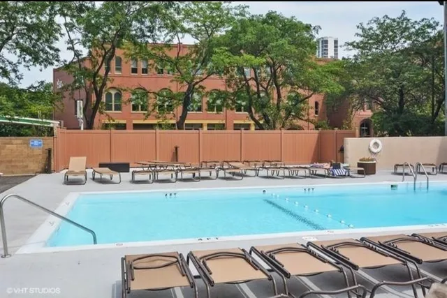 $2,700 | 1660 North LaSalle Drive, Unit 2812, Chicago, IL 60614