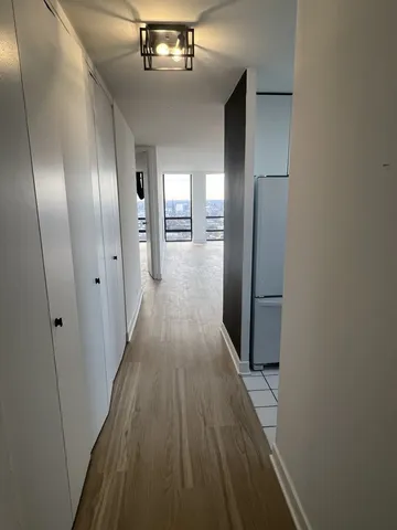 $2,700 | 1660 North LaSalle Drive, Unit 2812, Chicago, IL 60614