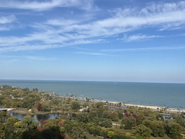 $2,700 | 1660 North LaSalle Drive, Unit 2812, Chicago, IL 60614