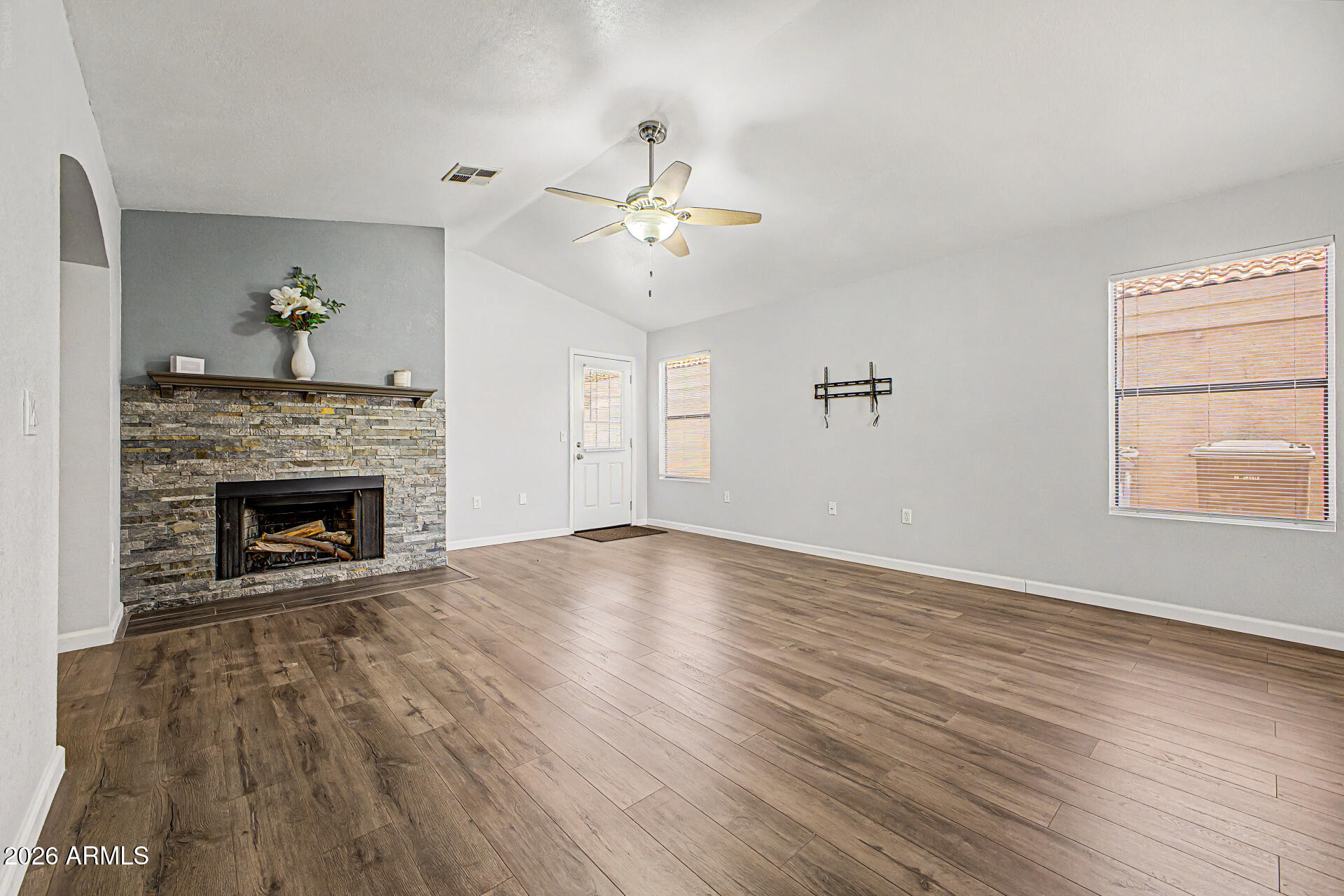 1510 East Mineral Road Gilbert, AZ 85234 - Photo 4 of 25