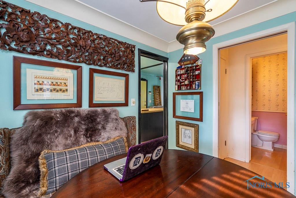 2338 Hempstead Road Toledo, OH 43606 - Photo 11 of 34 Gallery Image 11