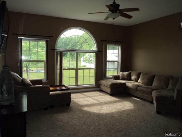 7621 Cribbins Road Avoca, MI 48006 - Photo 2 of 46 DSC02022.jpg