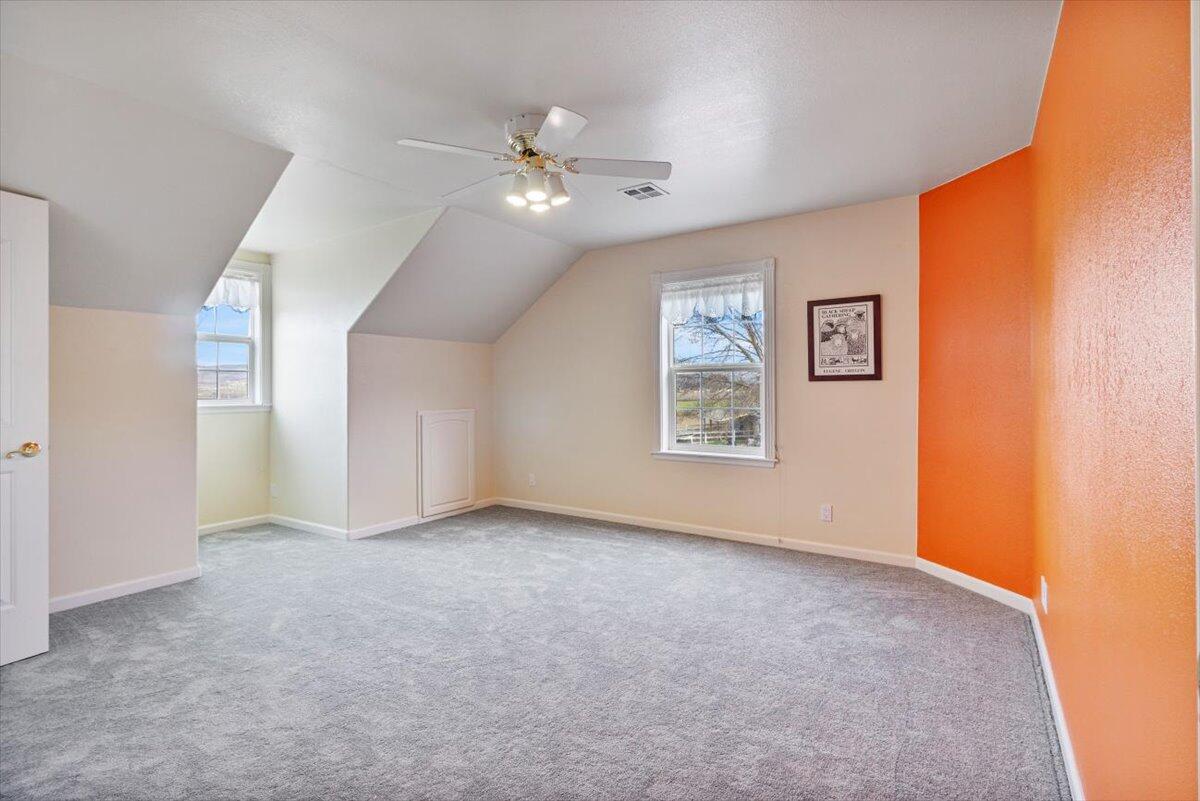 811 Carpenter Hill Road Medford, OR 97501 - Photo 32 of 53 3rd Bedroom Upstairs with Dormer