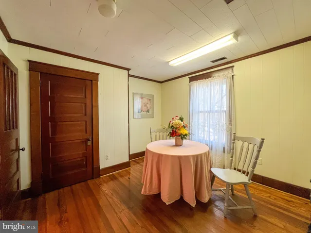 $1,700 | 314 North West Street, Culpeper, VA 22701