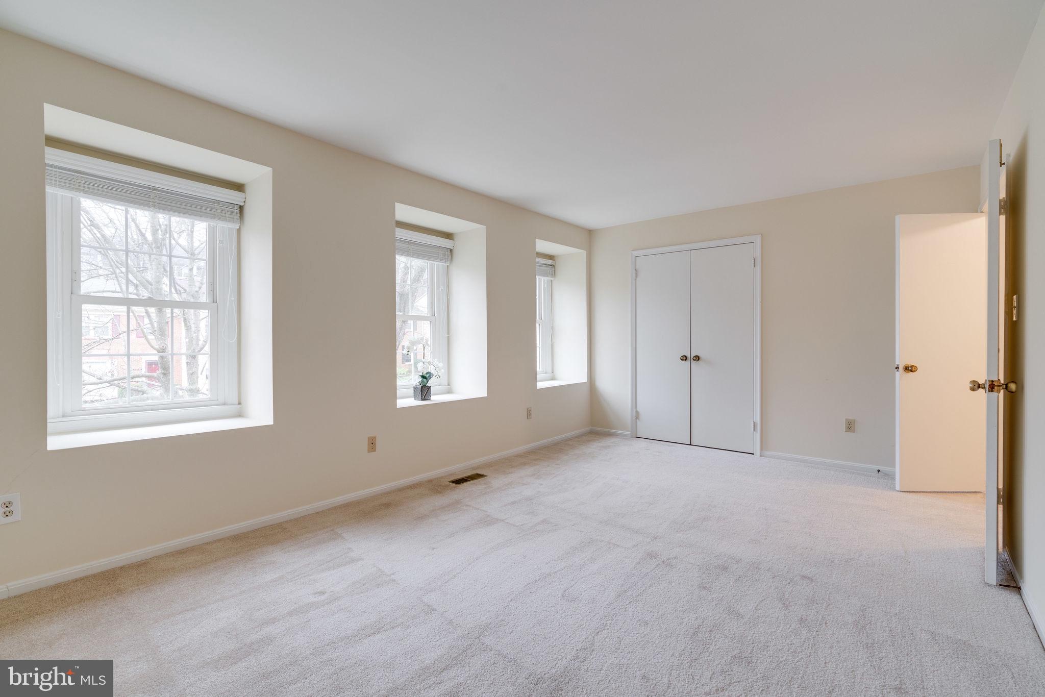 7902 Birchtree Court Springfield, VA 22152 - Photo 16 of 37 Light Filled Space