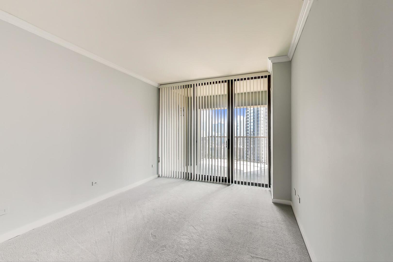 501 North Clinton Street, Unit 2503 Chicago, IL 60654 - Photo 17 of 28
