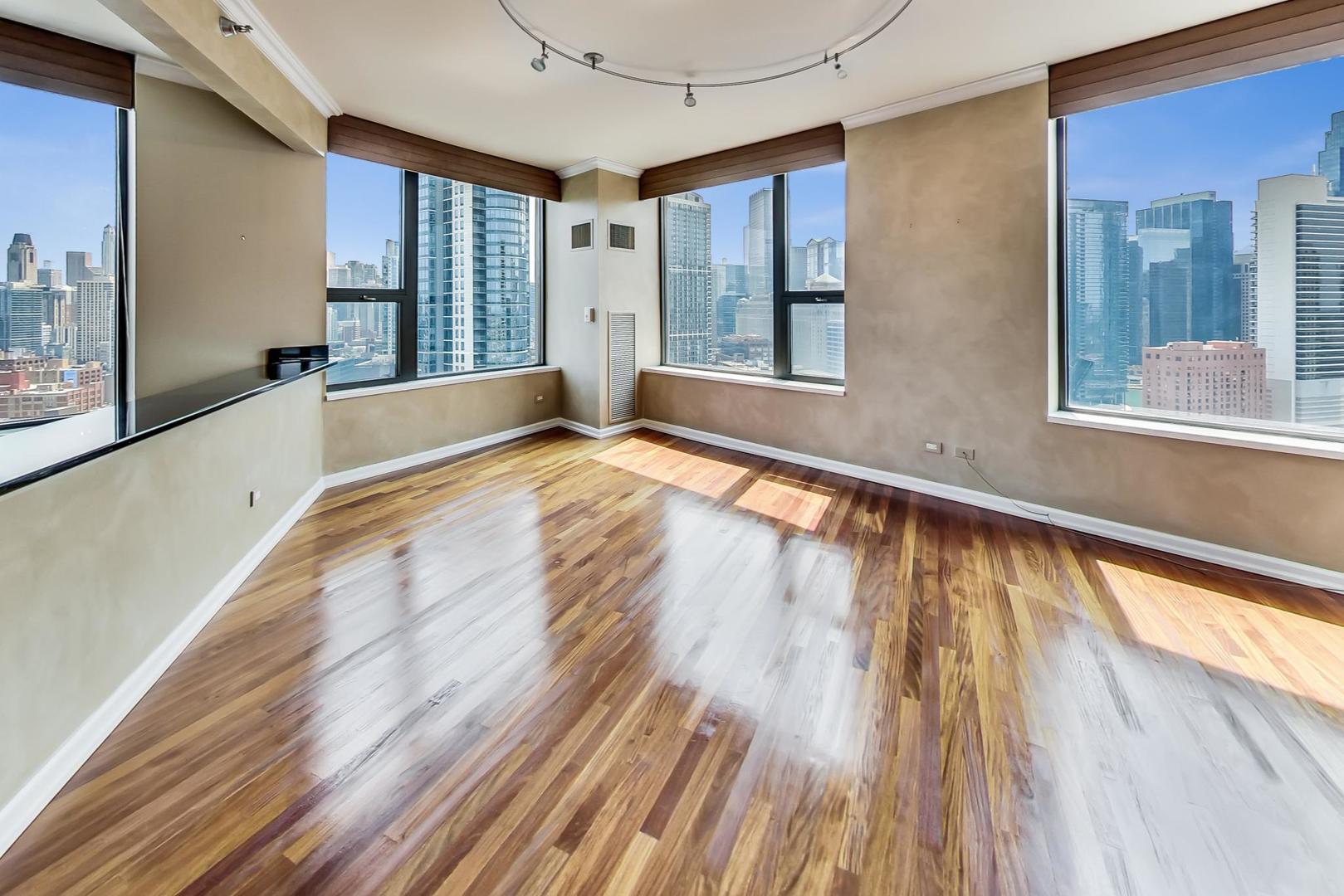 501 North Clinton Street, Unit 2503 Chicago, IL 60654 - Photo 6 of 28