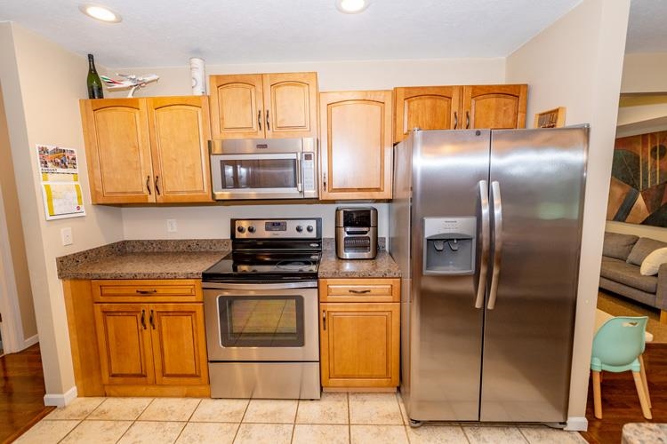 51910 Currant Road Granger, IN 46530 - Photo 5 of 33 Gallery Image 5