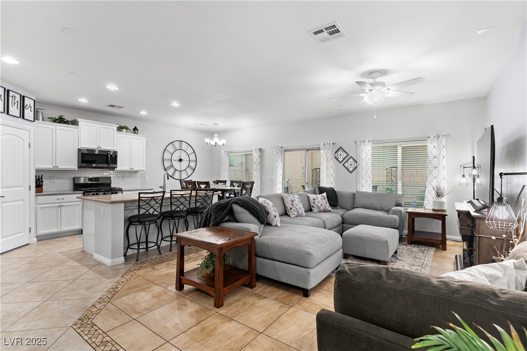 41 Jasmine Point Street Henderson, NV 89074 - Photo 3 of 40