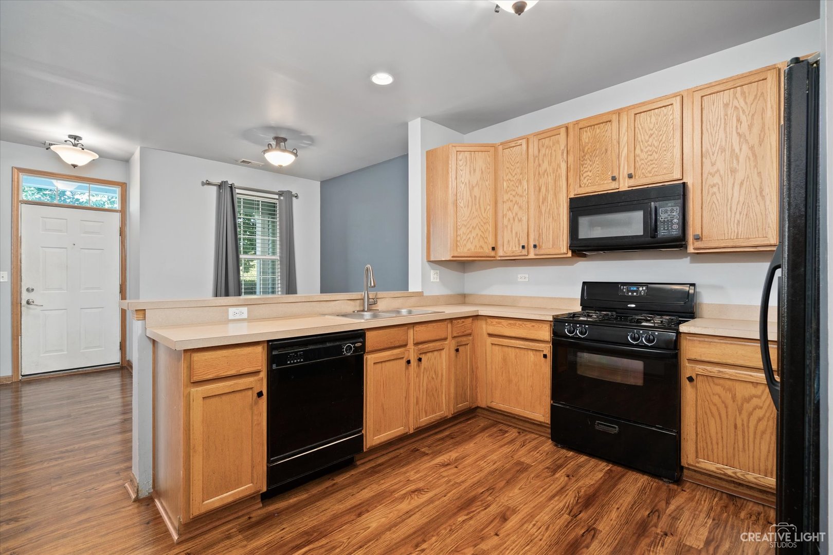 203 Springbrook Trail South Oswego, IL 60543 - Photo 12 of 23