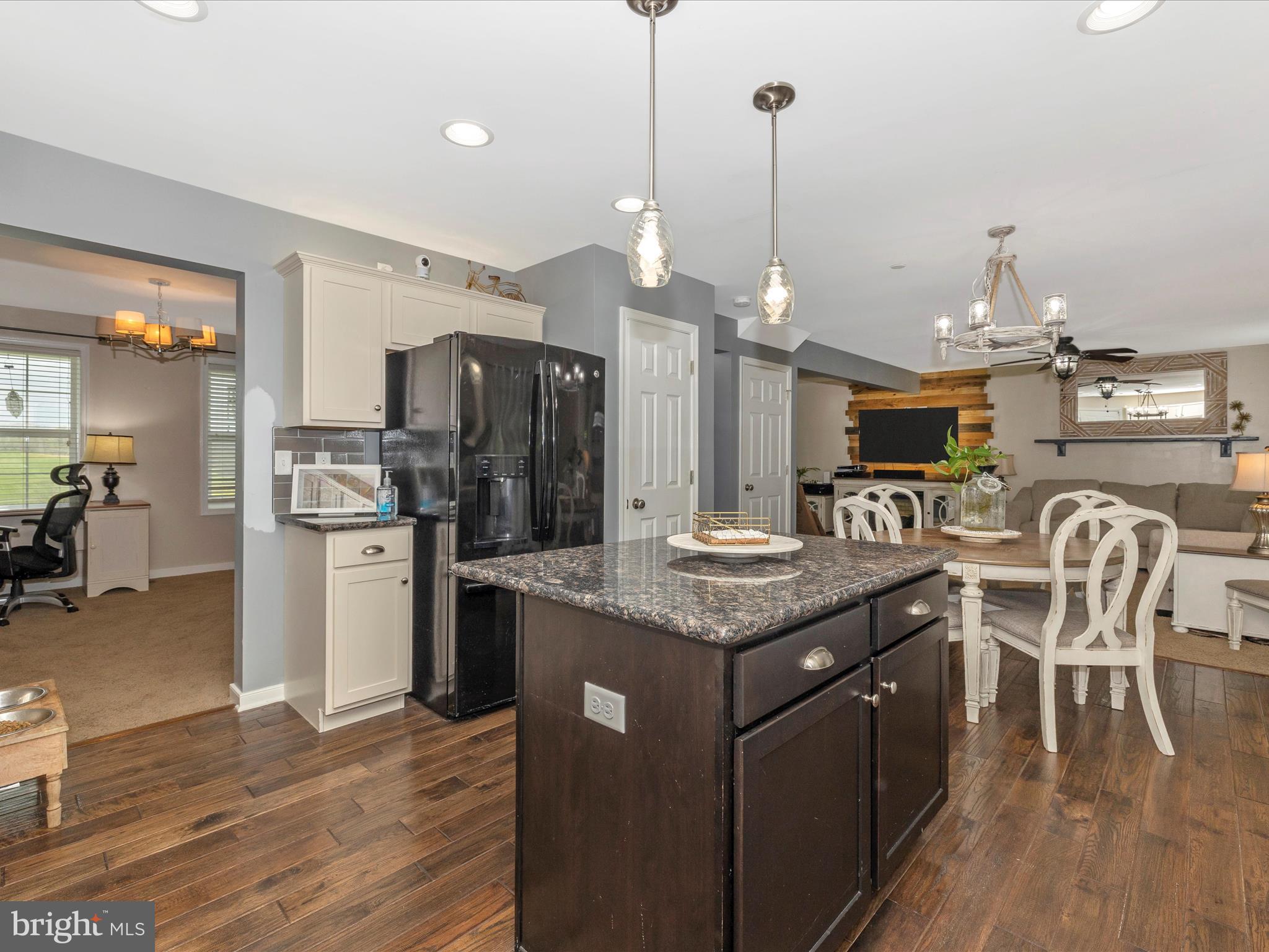 4591 Gene Hemp Road Jefferson, MD 21755 - Photo 15 of 35 Kitchen