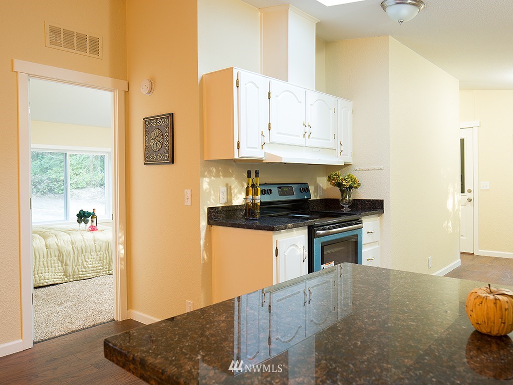 13649 Fagerud Road Southeast Olalla, WA 98359 - Photo 4 of 13 Gallery Image 4
