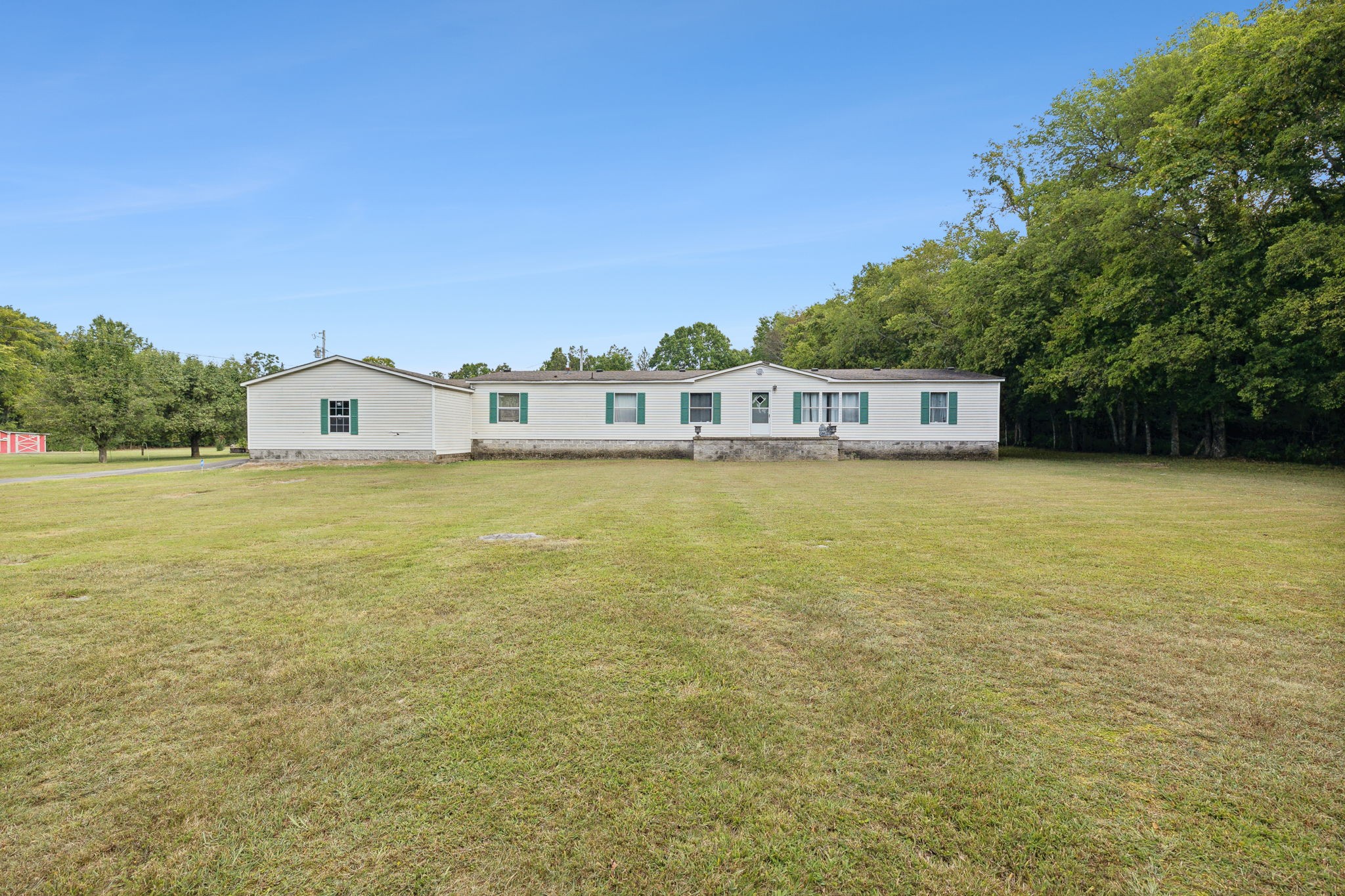 3270 Rocky Valley Road Lebanon, TN 37090 - Photo 2 of 55 a view of a ocean with city view