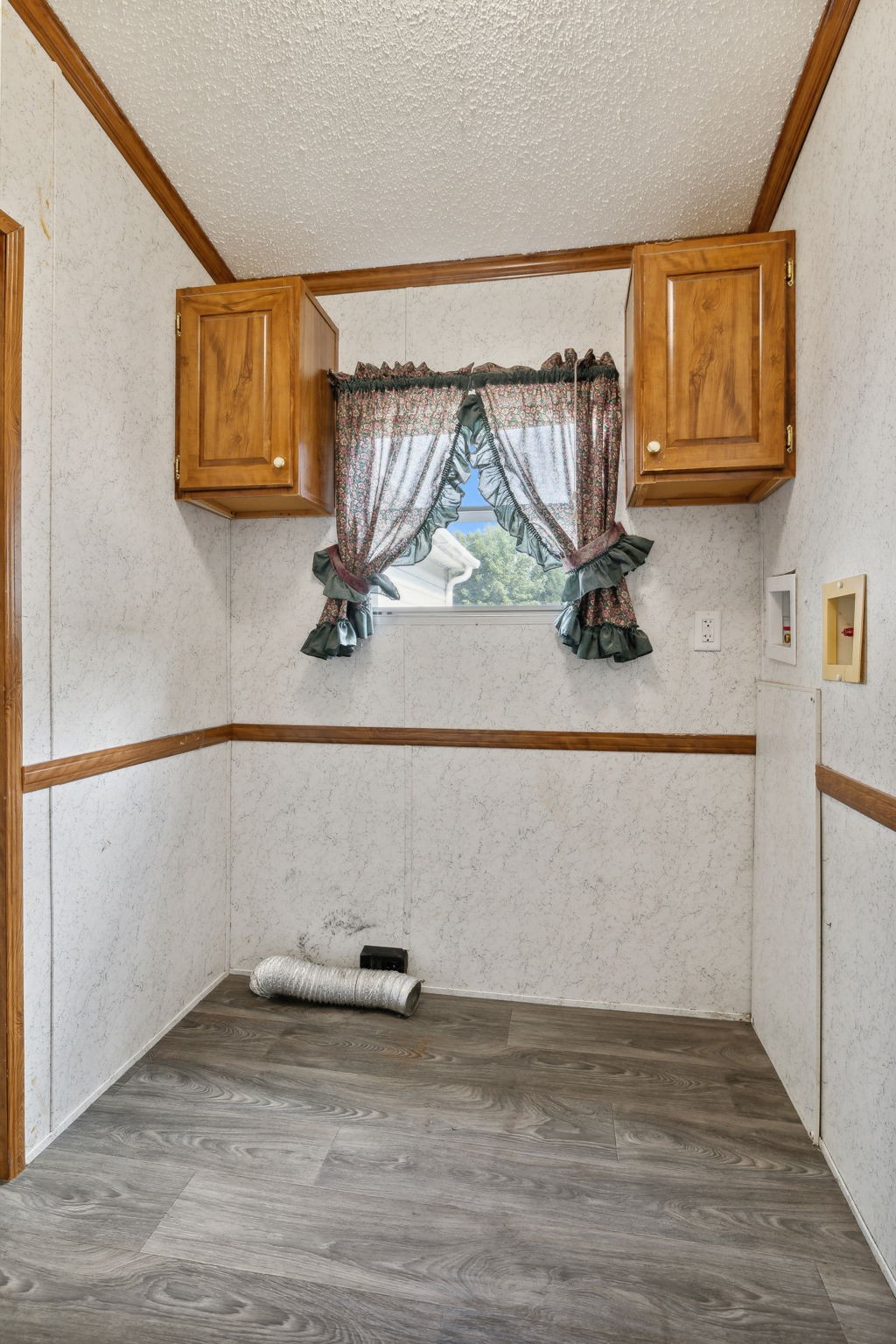 3270 Rocky Valley Road Lebanon, TN 37090 - Photo 28 of 55 a view of a storage & utility room