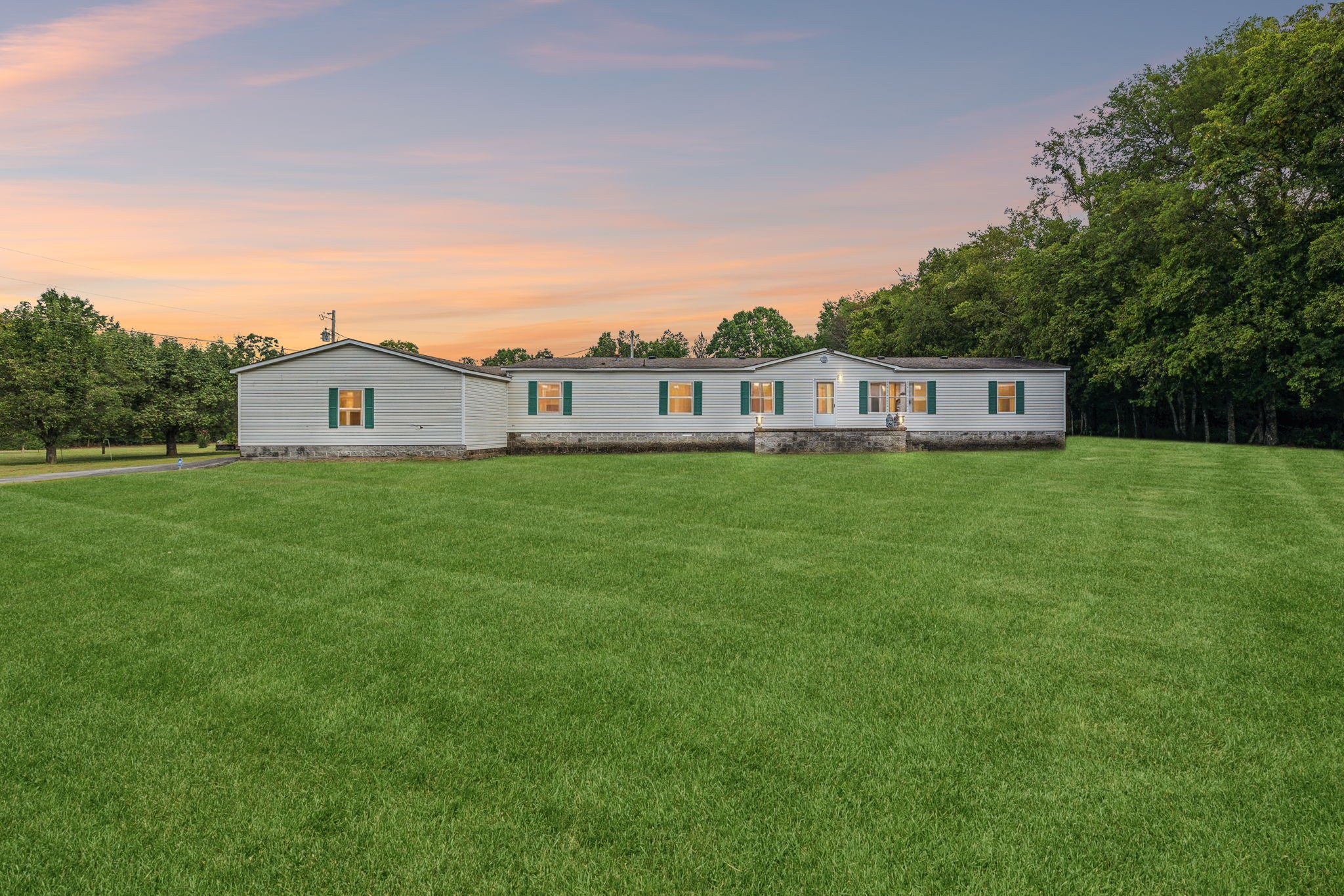 3270 Rocky Valley Road Lebanon, TN 37090 - Photo 54 of 55 a view of a house with a big yard