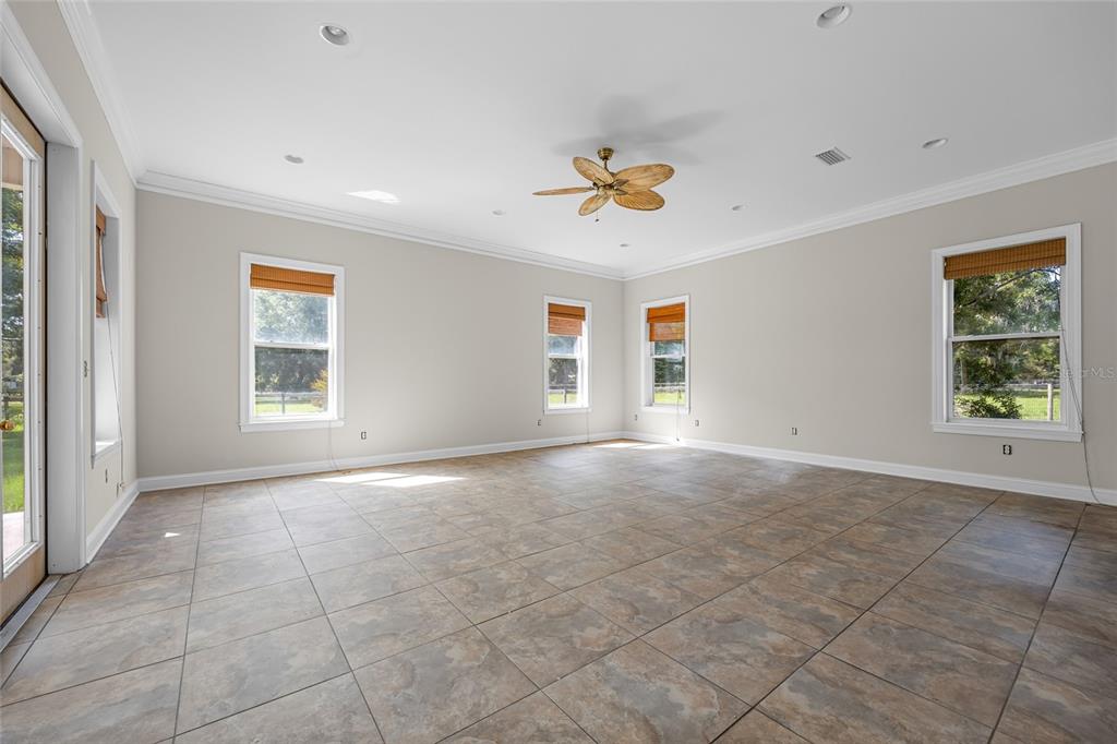 10852 89th Road Live Oak, FL 32060 - Photo 21 of 40 a view of an empty room with a window