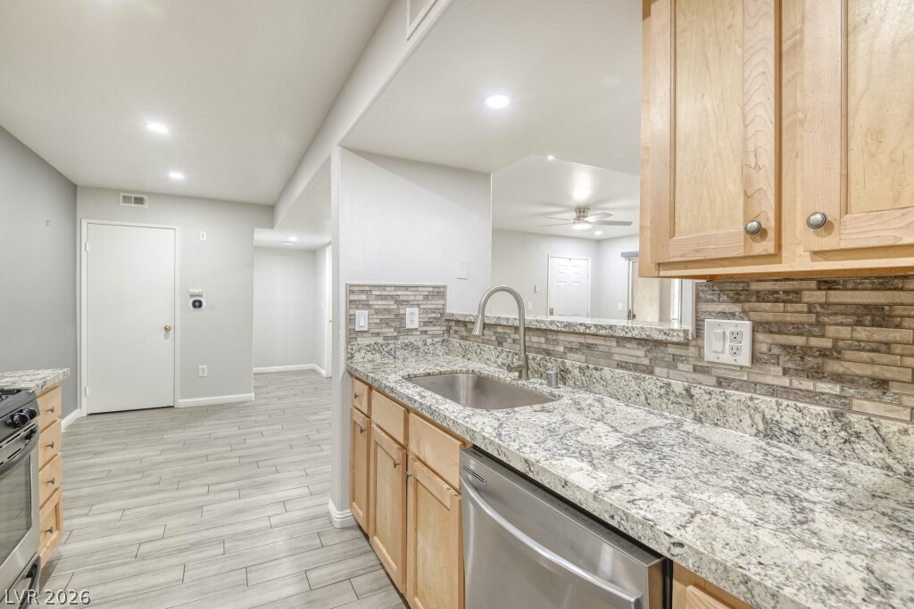 7885 West Flamingo Road, Unit 1061 Las Vegas, NV 89147 - Photo 8 of 24